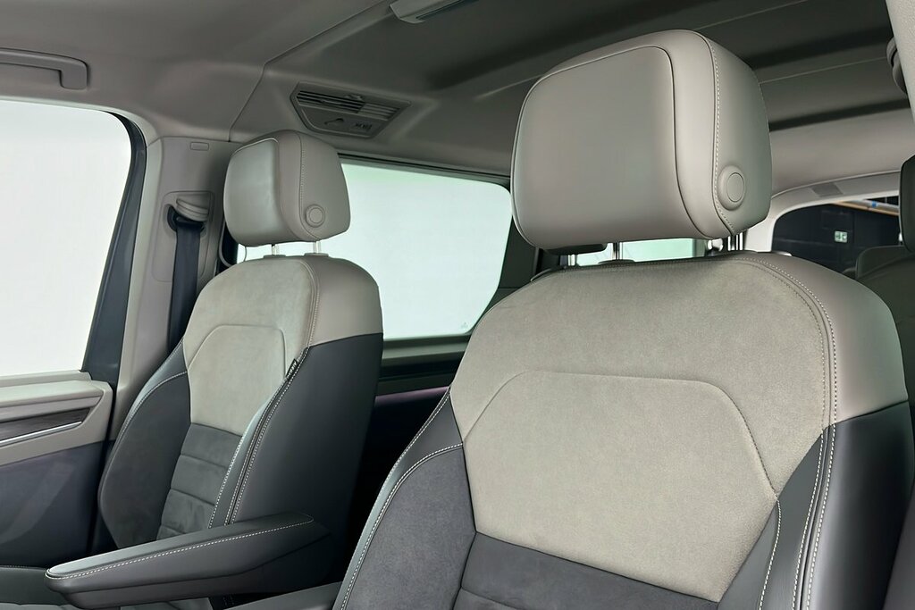 Volkswagen Multivan Style Black #33