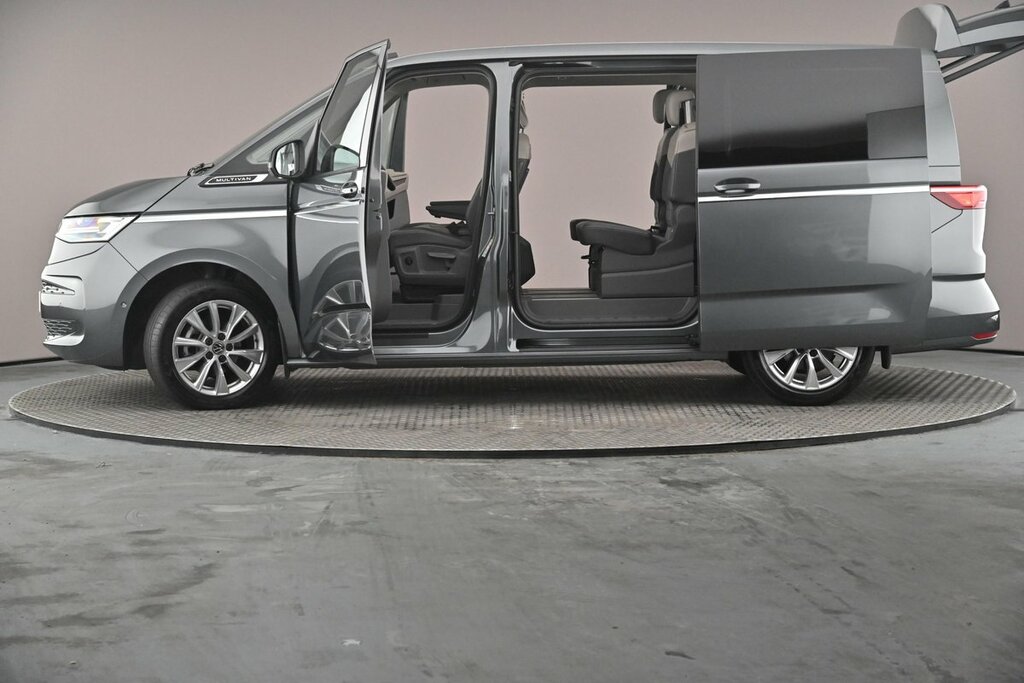 Volkswagen Multivan Style Black #50
