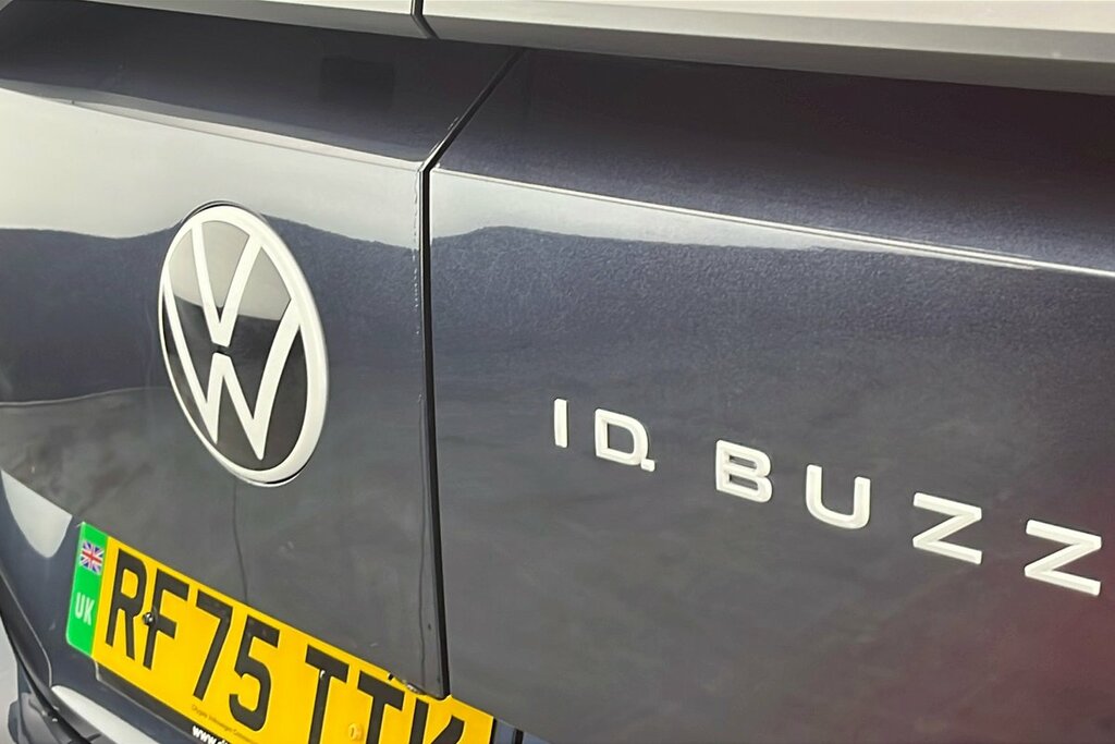Volkswagen ID.Buzz Commerce Plus White #25