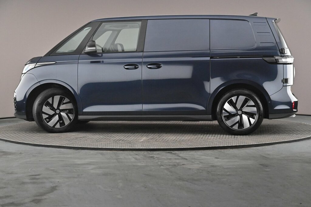 Volkswagen ID.Buzz Commerce Plus White #32