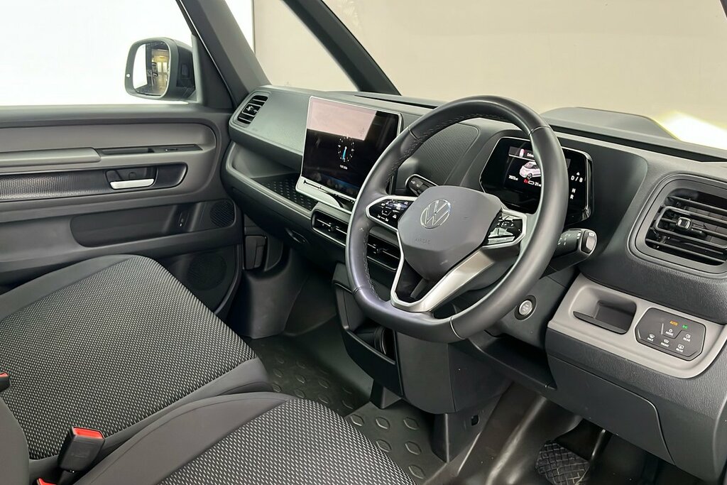Volkswagen ID.Buzz Commerce Plus White #6