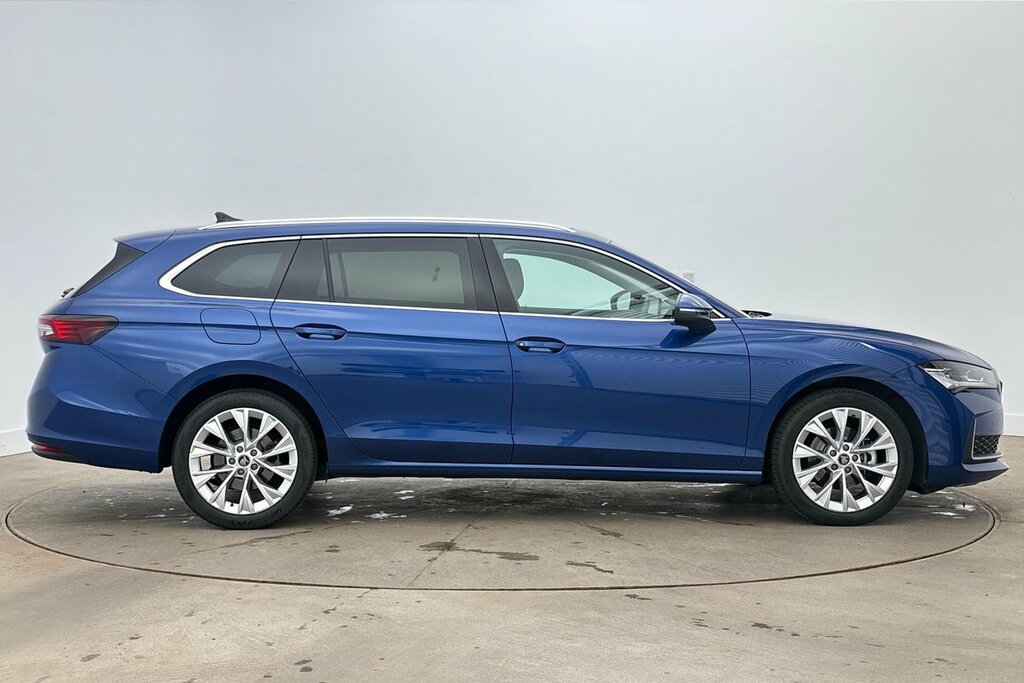 Skoda Superb Se L 2.0 Tdi 150 Ps Dsg Blue #4