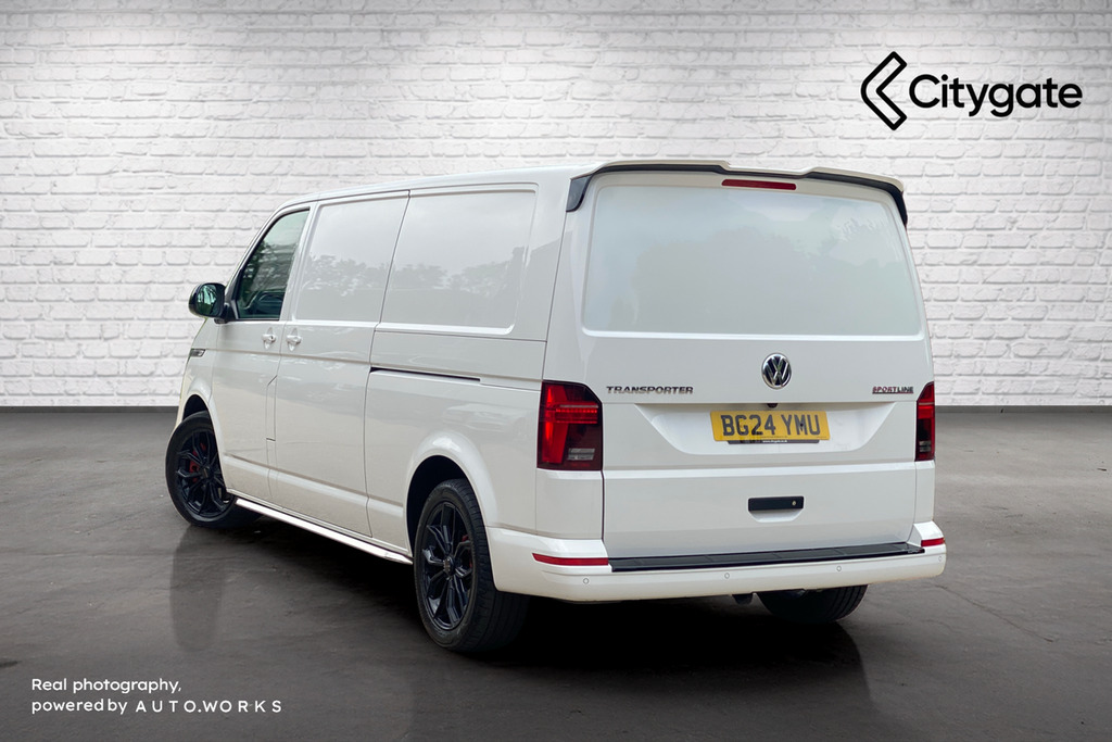 Volkswagen Transporter Sportline T32 Panel Van Sportline Lwb 204 Ps 2.0 Tdi 7Sp Dsg White #3