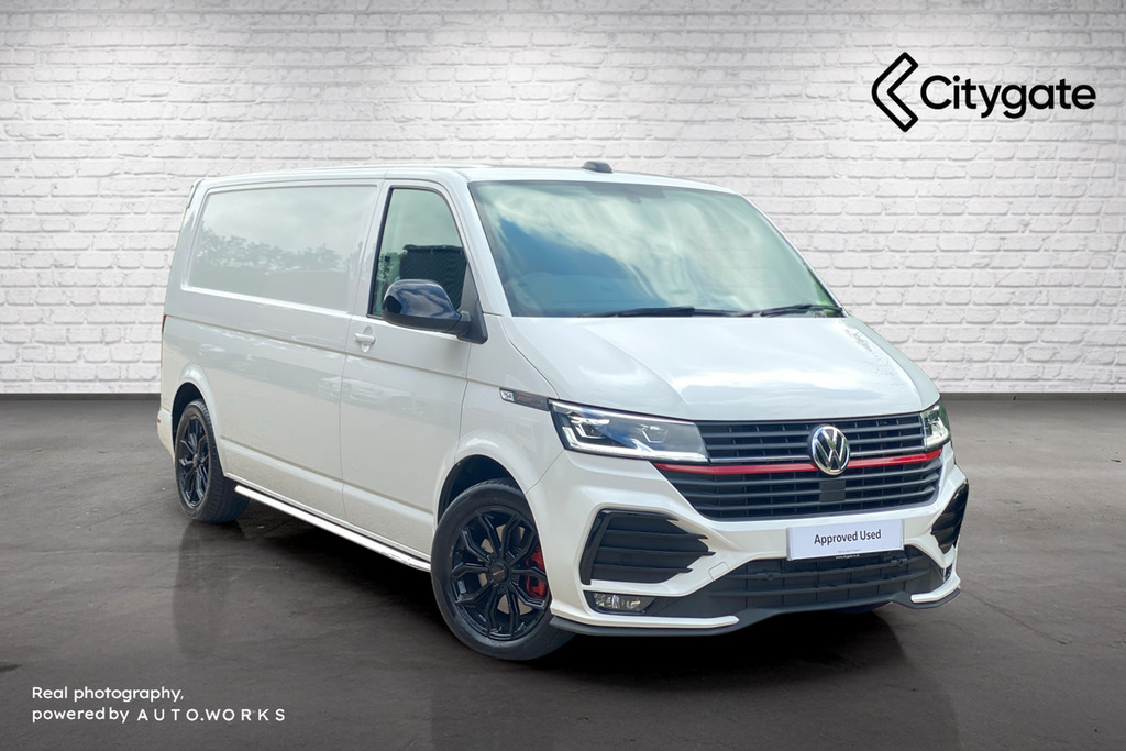 Volkswagen Transporter Sportline T32 Panel Van Sportline Lwb 204 Ps 2.0 Tdi 7Sp Dsg White