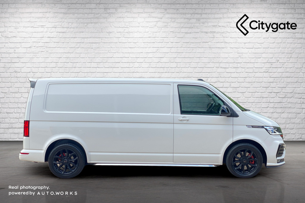 Volkswagen Transporter Sportline T32 Panel Van Sportline Lwb 204 Ps 2.0 Tdi 7Sp Dsg White #4