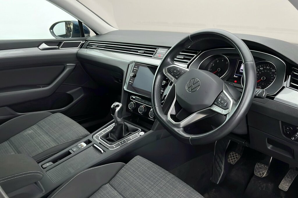 Volkswagen Passat Se Nav 1.5 Tsi Evo 150Ps 6-Speed Blue #6