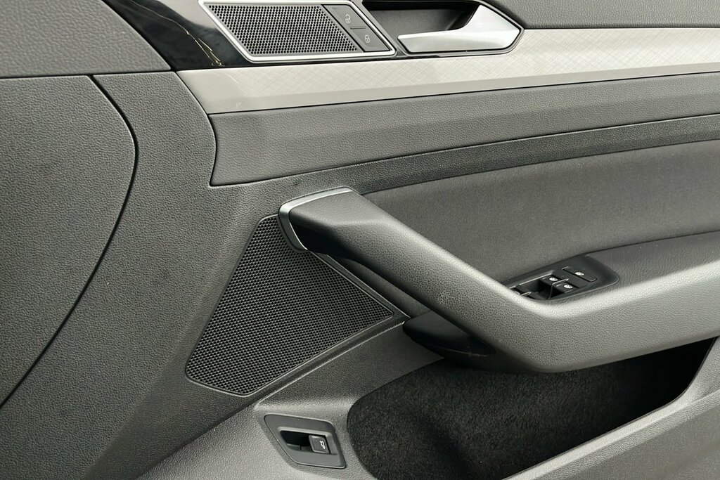 Volkswagen Passat Grey #22