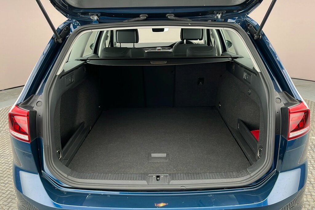 Volkswagen Passat Grey #11