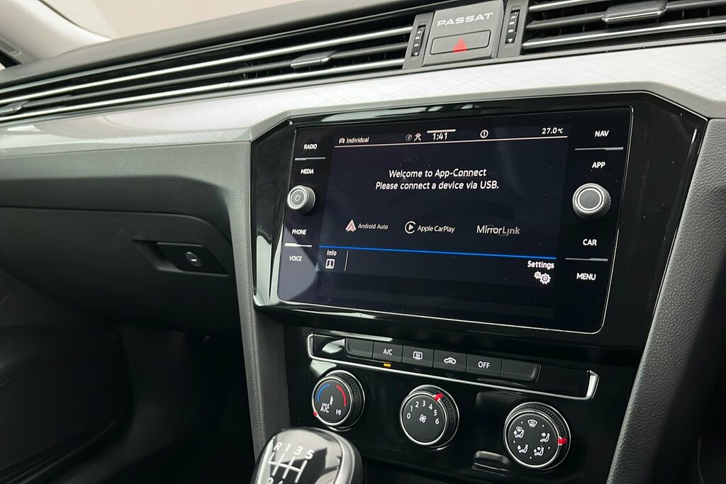 Volkswagen Passat Grey #17
