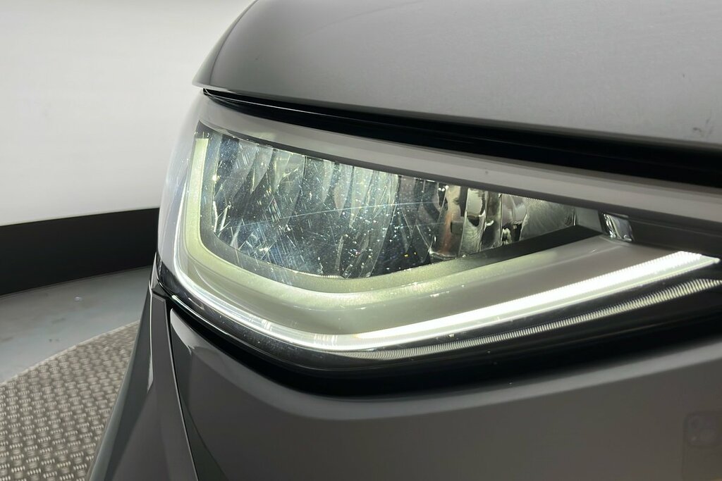 Volkswagen ID.Buzz Commerce Plus Black #22