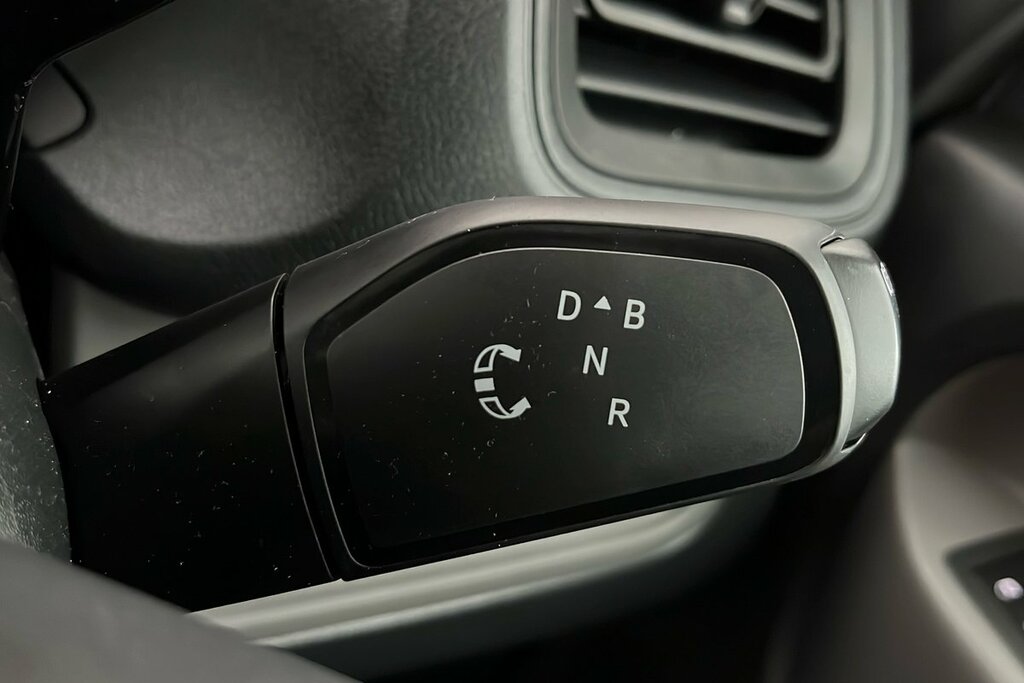 Volkswagen ID.Buzz Commerce Plus Black #11