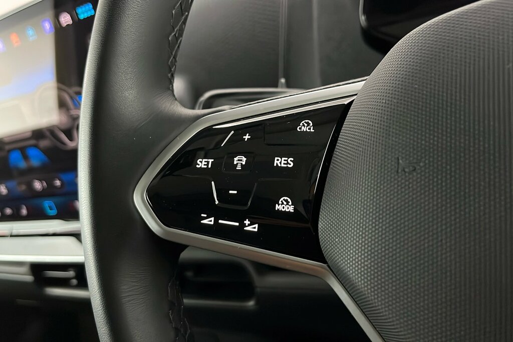 Volkswagen ID.Buzz Commerce Plus Black #20