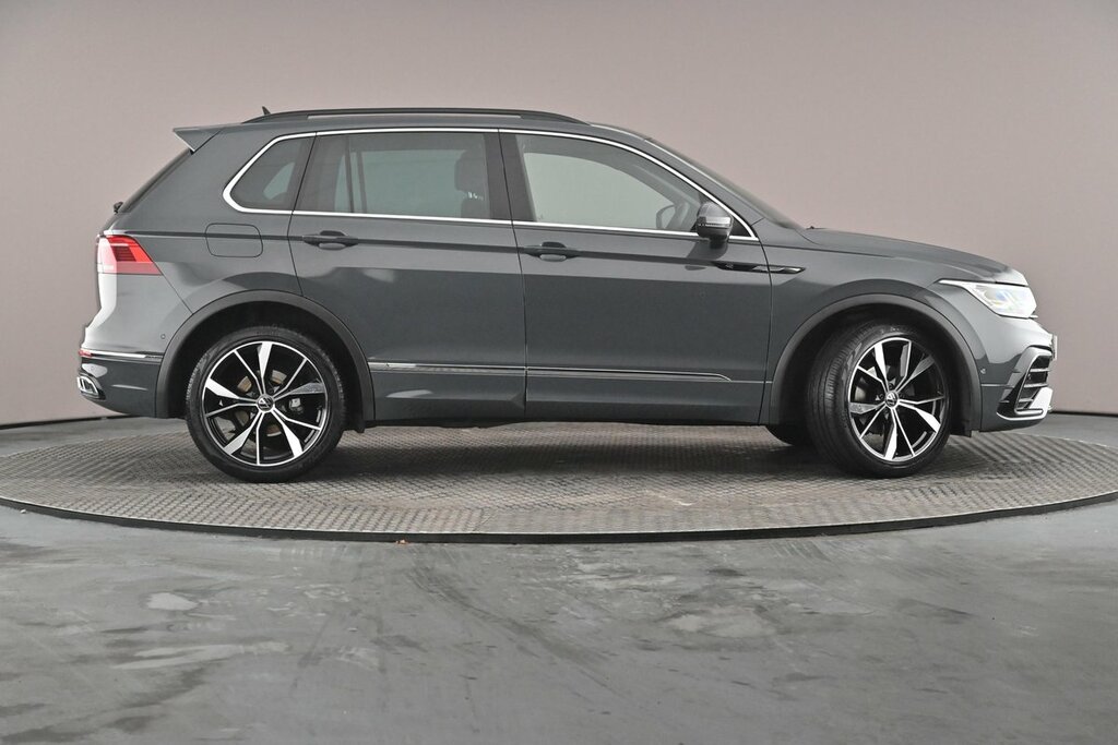 Volkswagen Tiguan R-line 1.5 Tsi 150Ps 7-Speed Dsg Grey #4