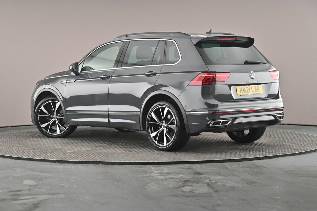 Volkswagen Tiguan R-line 1.5 Tsi 150Ps 7-Speed Dsg Grey #3