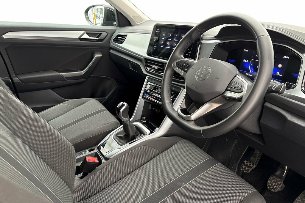 Volkswagen T-Roc Match 1.5 Tsi 150Ps 6-Speed Black #6