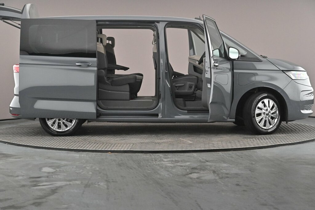 Volkswagen Multivan 1.5 Tsi Life Dsg White #43