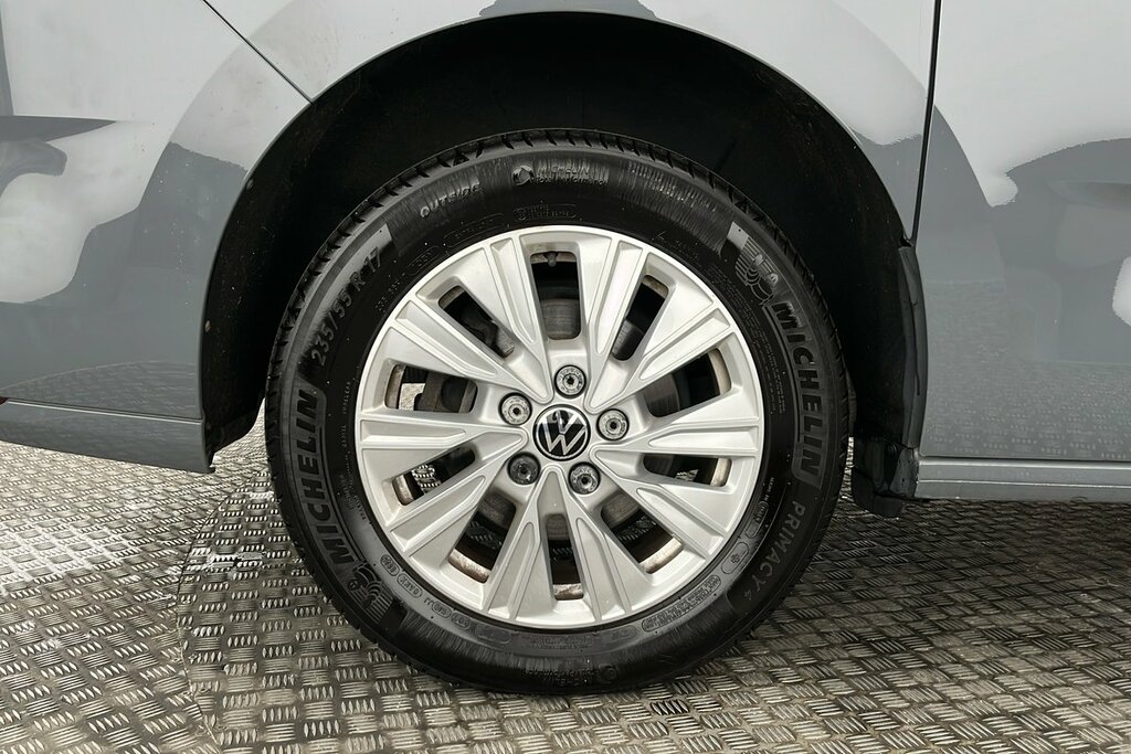Volkswagen Multivan Life Standard 218 Ps 1.4 Ehybrid 6-Speed Dsg Grey #5