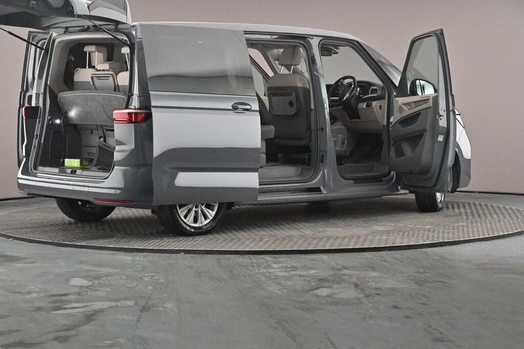 Volkswagen Multivan 1.5 Tsi Life Dsg White #42