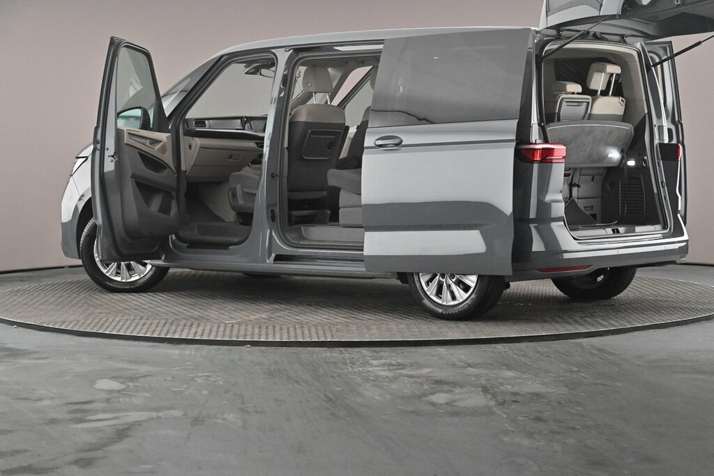 Volkswagen Multivan 1.5 Tsi Life Dsg White #40
