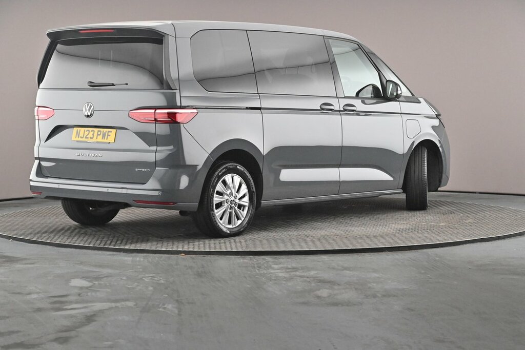 Volkswagen Multivan 1.5 Tsi Life Dsg White #31