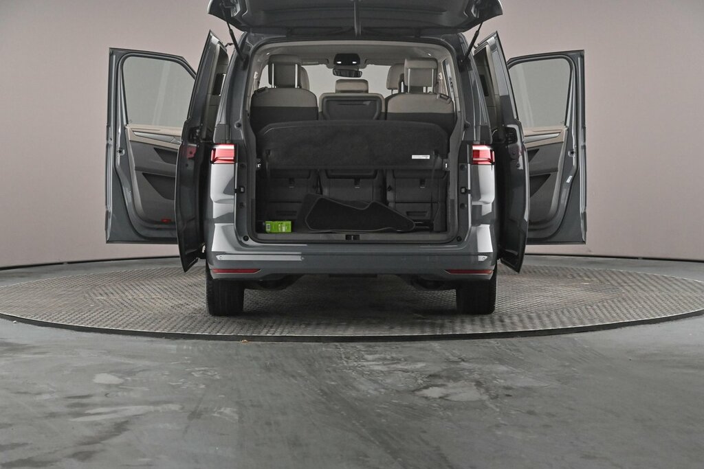 Volkswagen Multivan 1.5 Tsi Life Dsg White #41