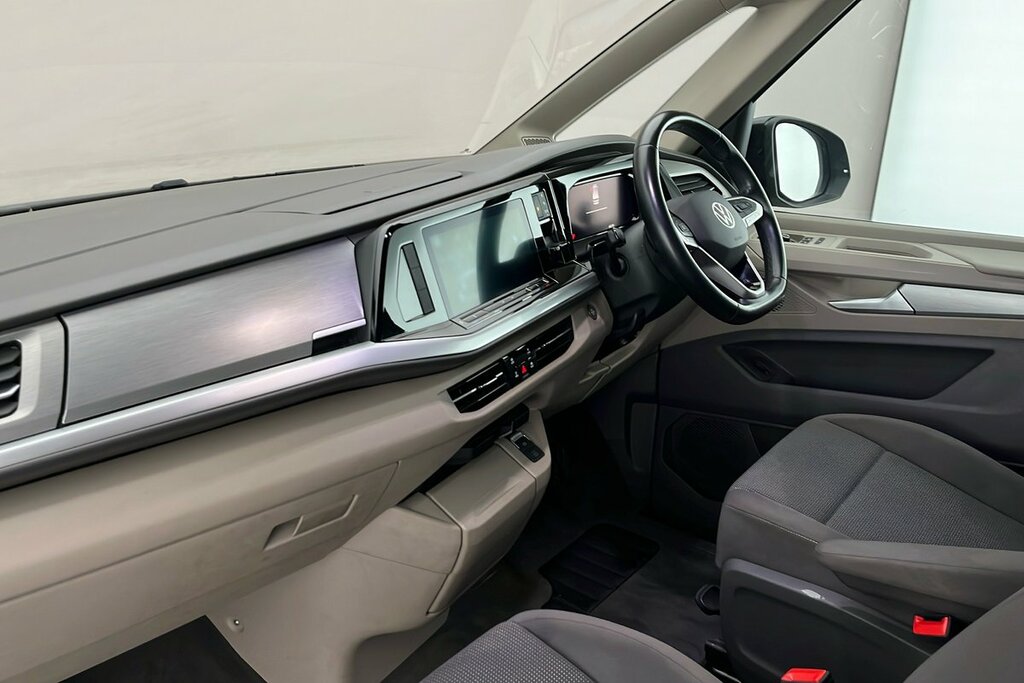 Volkswagen Multivan Life Standard 218 Ps 1.4 Ehybrid 6-Speed Dsg Grey #2