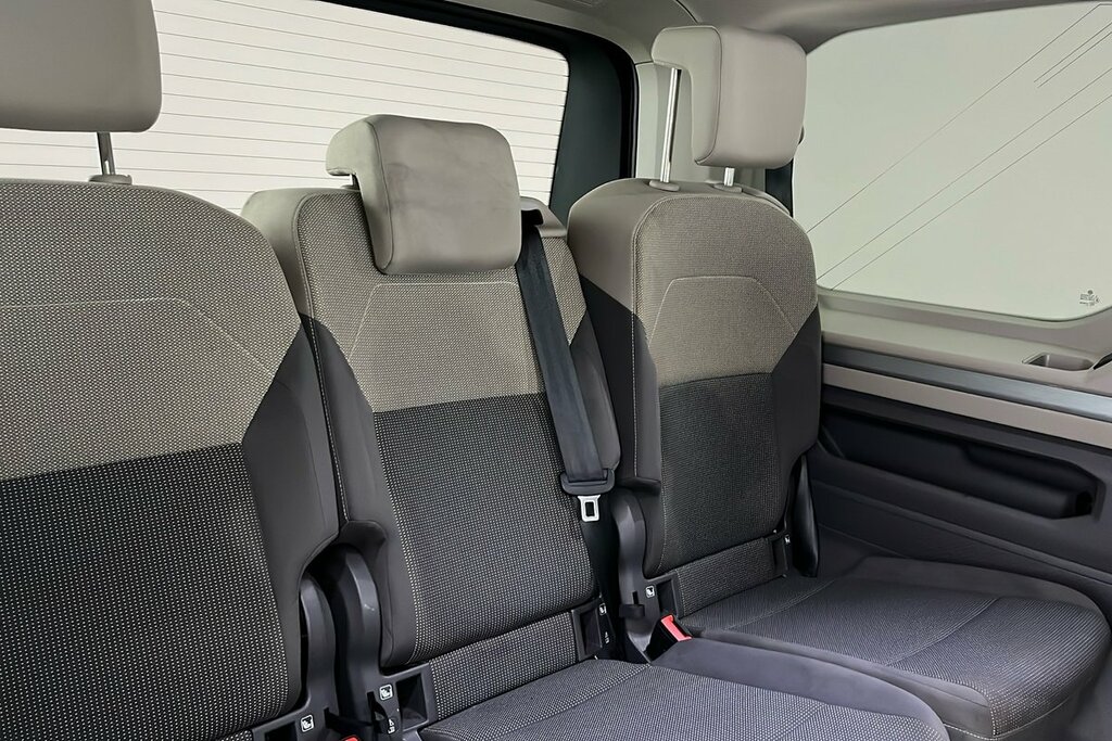 Volkswagen Multivan 1.5 Tsi Life Dsg White #12