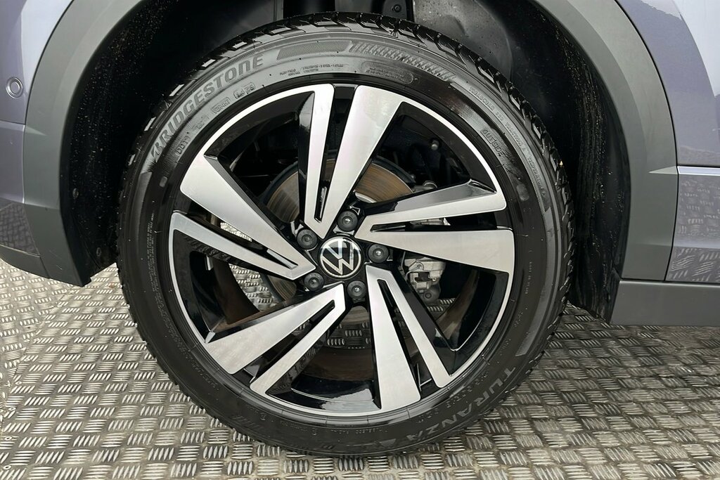 Volkswagen T-Roc R-line 1.5 Tsi 150Ps 7-Speed Dsg Grey #5