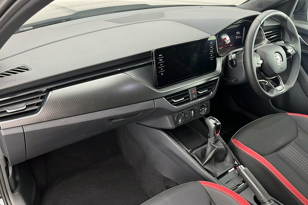 Skoda Kamiq Monte Carlo 1.5 Tsi 150 Ps Dsg Black #2