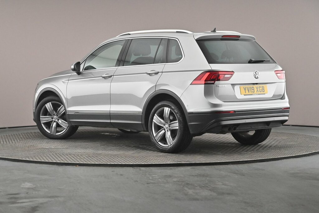 Volkswagen Tiguan Swb Match 1.5 Tsi Evo 130Ps 6-Speed Silver #3