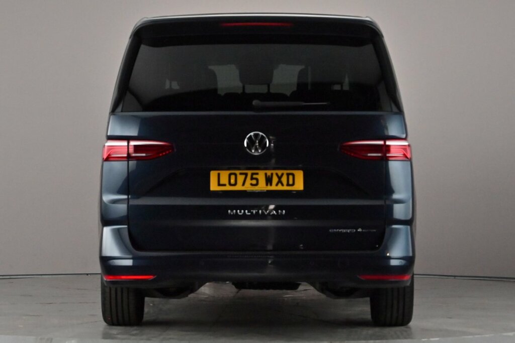 Volkswagen Multivan Life Long 245 Ps 1.5 Ehybrid 6-Speed Dsg 4Motion Blue #4
