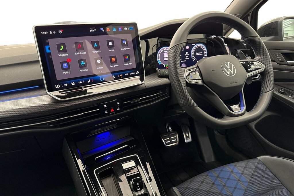 Volkswagen Golf Hatch R Black Edition 2.0 Tsi 4Motion 333 Ps 7-Spe Black #2