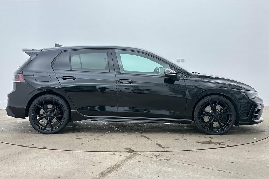 Volkswagen Golf Hatch R Black Edition 2.0 Tsi 4Motion 333 Ps 7-Spe Black #4