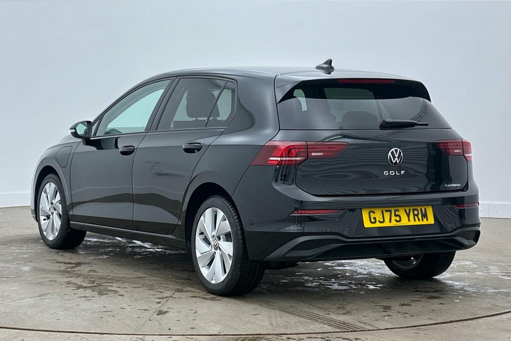 Volkswagen Golf Hatch Match 1.5 Tsi Ehybrid 204Ps 6-Speed Dsg 5 Do Black #3