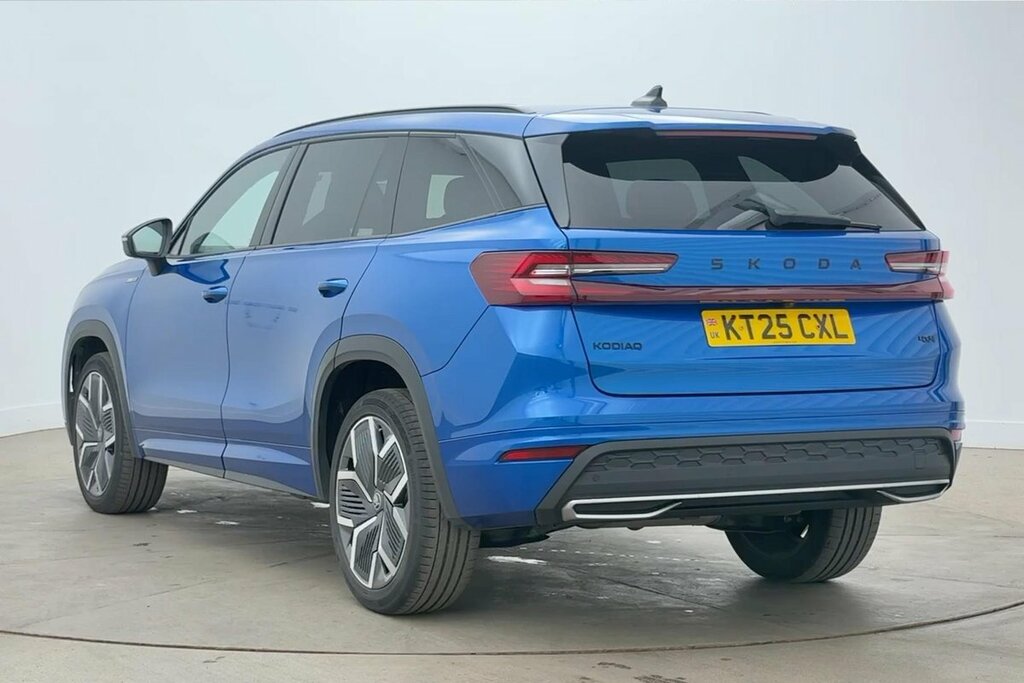 Skoda Kodiaq Sportline 7 Seats 2.0 Tdi 193 Ps Dsg 4X4 Blue #3