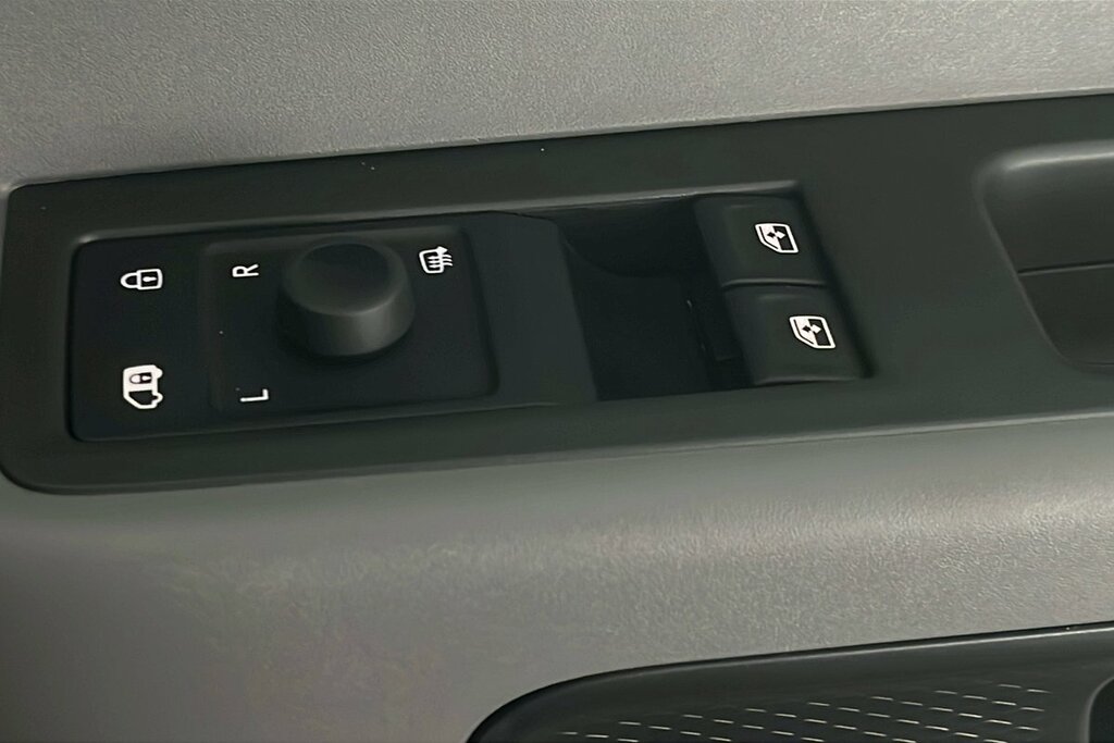 Volkswagen ID.Buzz 150Kw Commerce Plus 77Kwh Green #25