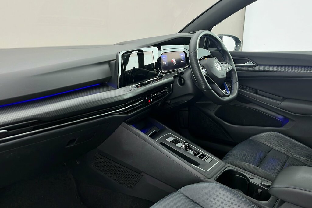 Volkswagen Golf 8 R 2.0 Tsi 4Motion 320Ps 7-Speed Dsg Black #2