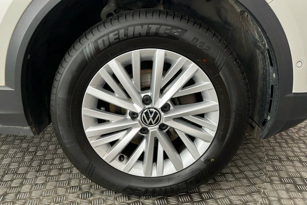 Volkswagen T-Roc Life 1.5 Tsi 150Ps 7-Speed Dsg Grey #5