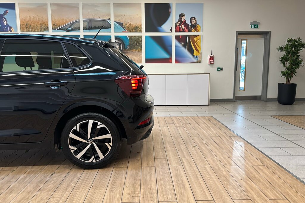 Volkswagen Polo Match 1.0 Tsi 95 Ps 7-Speed Dsg Black #4