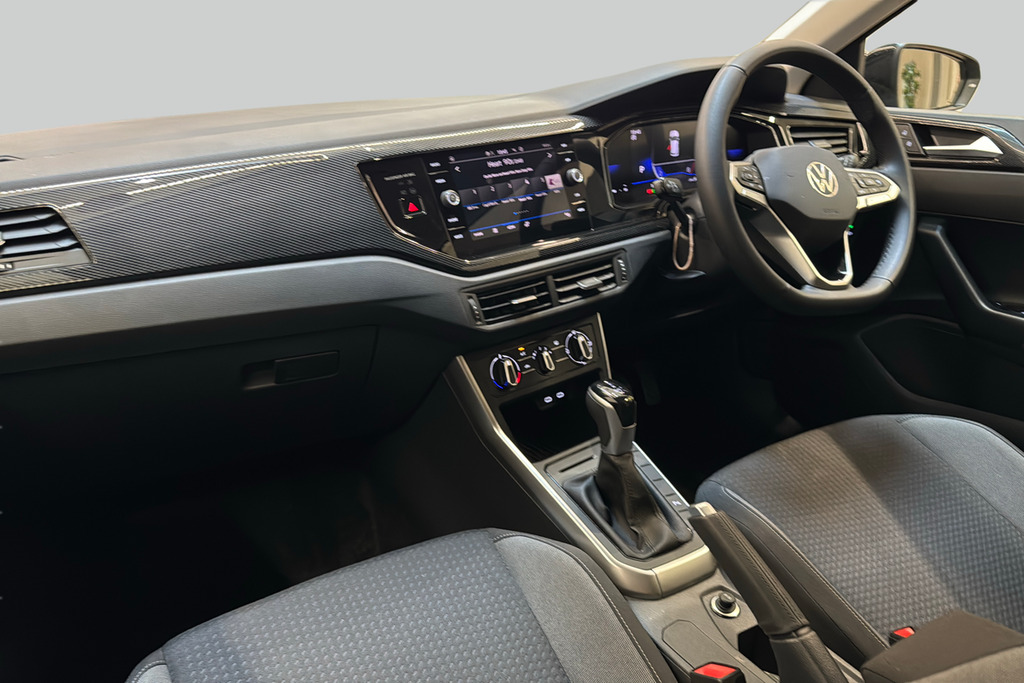 Volkswagen Polo Match 1.0 Tsi 95 Ps 7-Speed Dsg Black #2