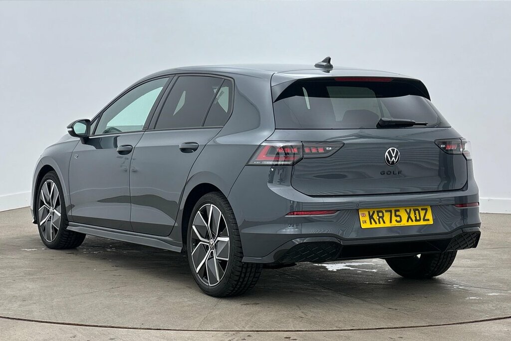 Volkswagen Golf Hatch Black Edition 2.0 Tdi 150 Ps 7-Speed Dsg 5 D Grey #3