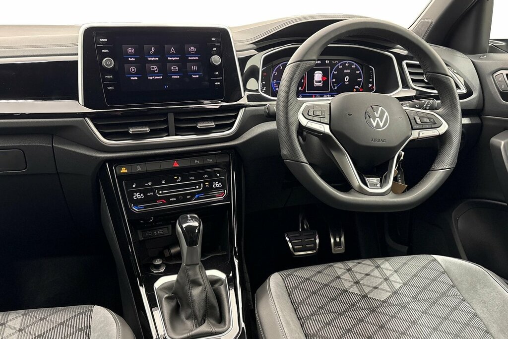 Volkswagen T-Roc R-line 1.5 Tsi 150Ps 7-Speed Dsg Grey #2