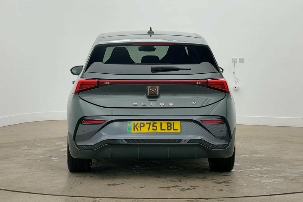 Cupra Born 170Kw E-boost V2 59Kwh Delivery Mileage Black #8