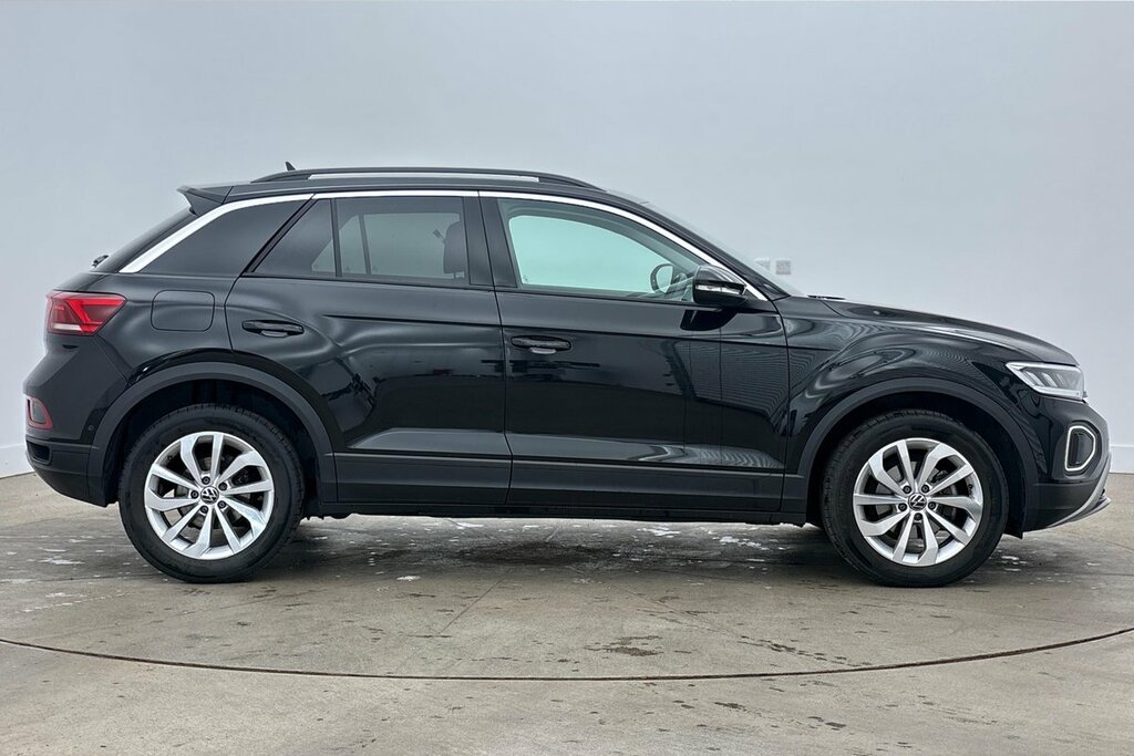 Volkswagen T-Roc Match 1.5 Tsi 150Ps 6-Speed Black #4
