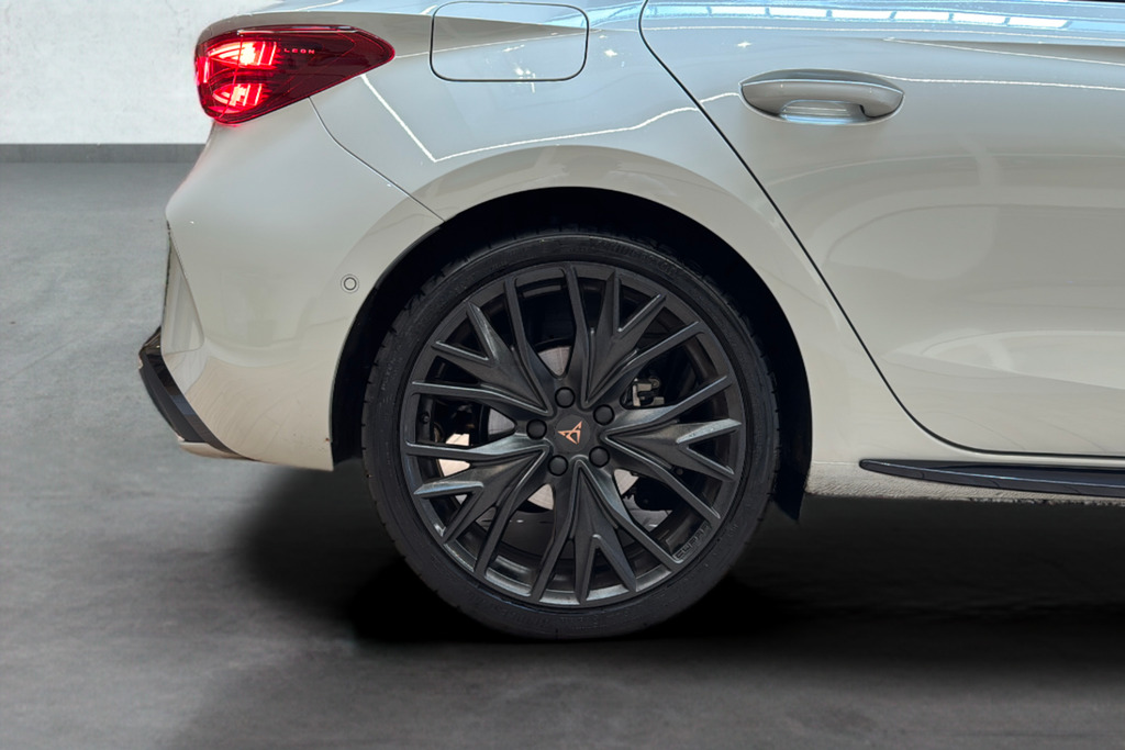 Cupra Leon Hatch Shadow Edition 1.5 Etsi 150 7-Speed Grey #5