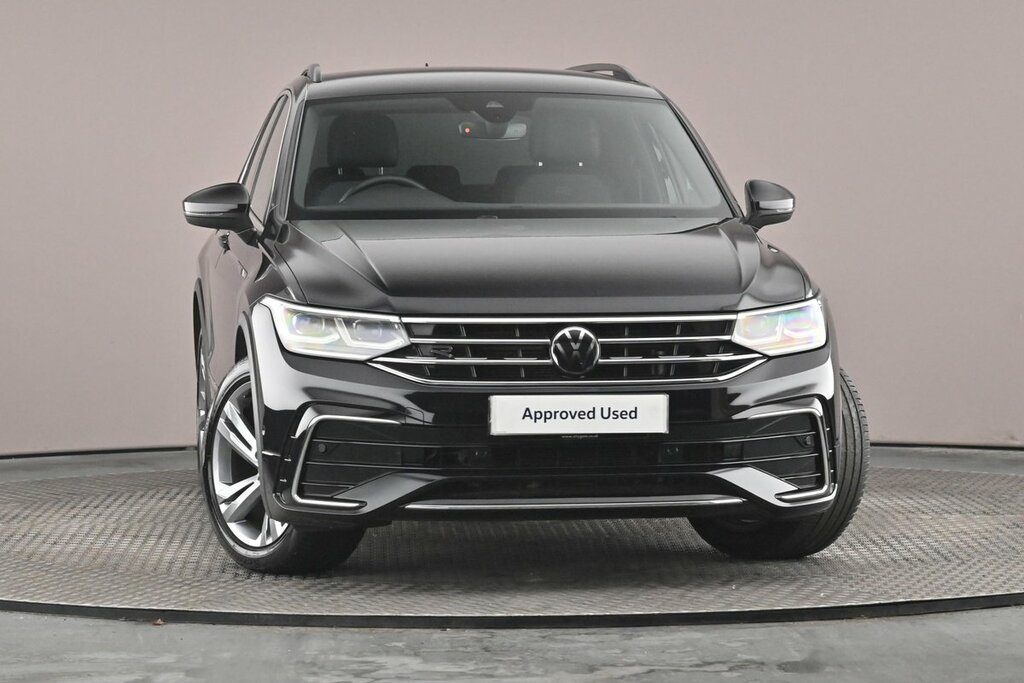 Volkswagen Tiguan R-line Edition 1.5 Tsi 150Ps 7-Speed Dsg Black #4