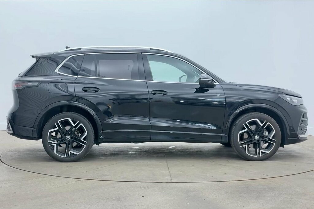 Volkswagen Tiguan R-line 1.5 Tsi Ehybrid 272 Ps 6-Speed Dsg Black #4