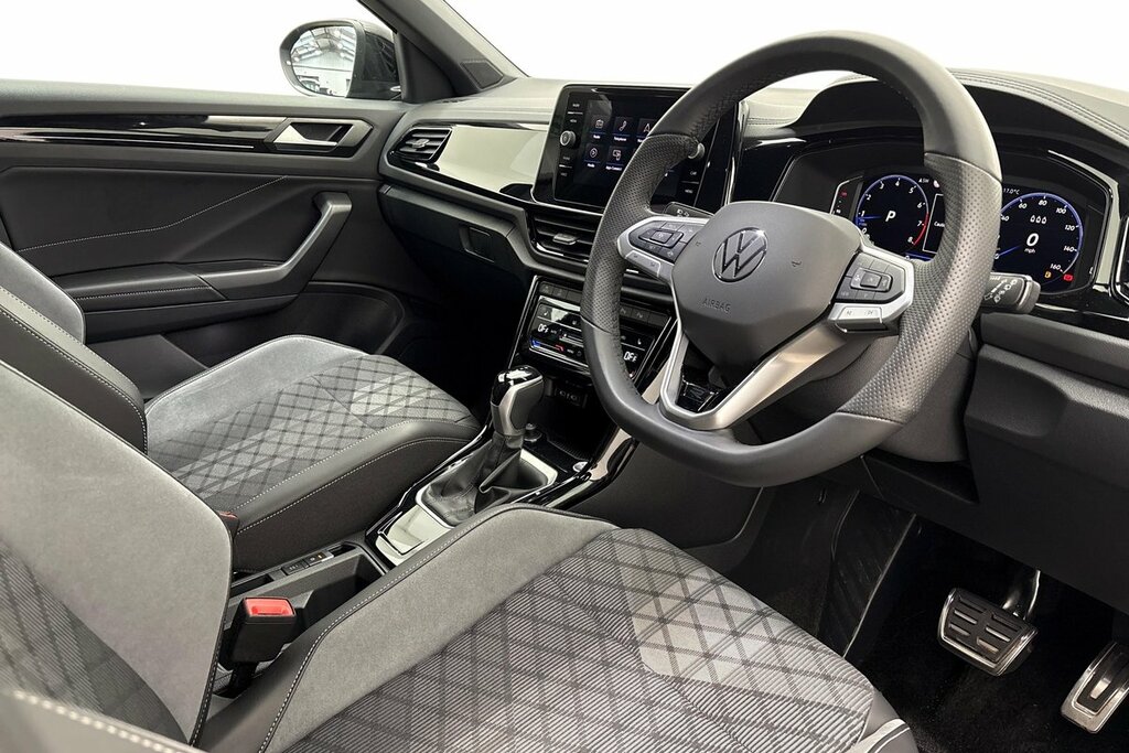 Volkswagen T-Roc Black Edition Plus 1.5 Tsi 150Ps 7-Speed Dsg Black #6
