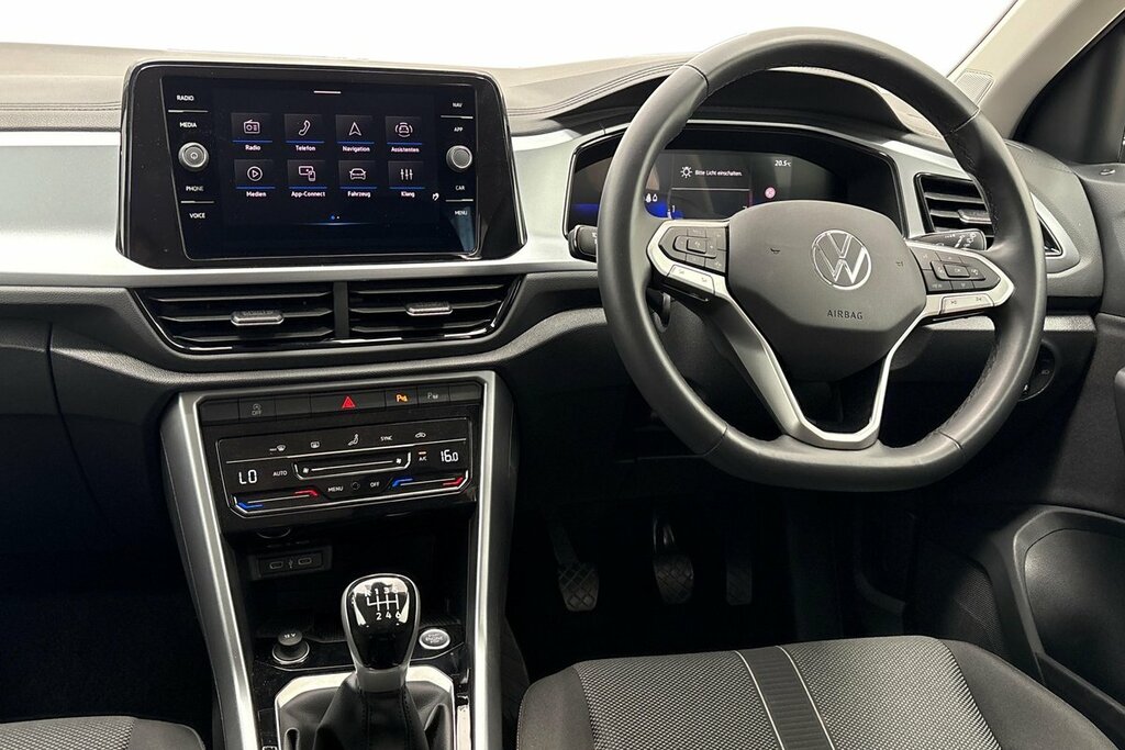 Volkswagen T-Roc Match 1.5 Tsi 150Ps 6-Speed Black #2