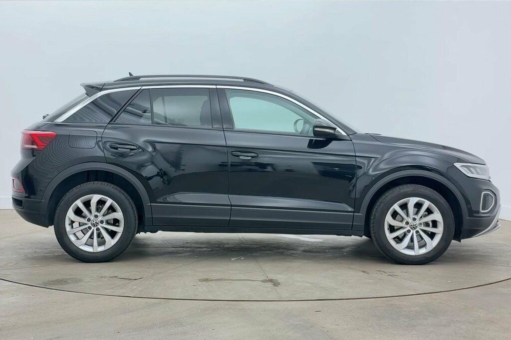 Volkswagen T-Roc Match 1.5 Tsi 150Ps 6-Speed Black #4